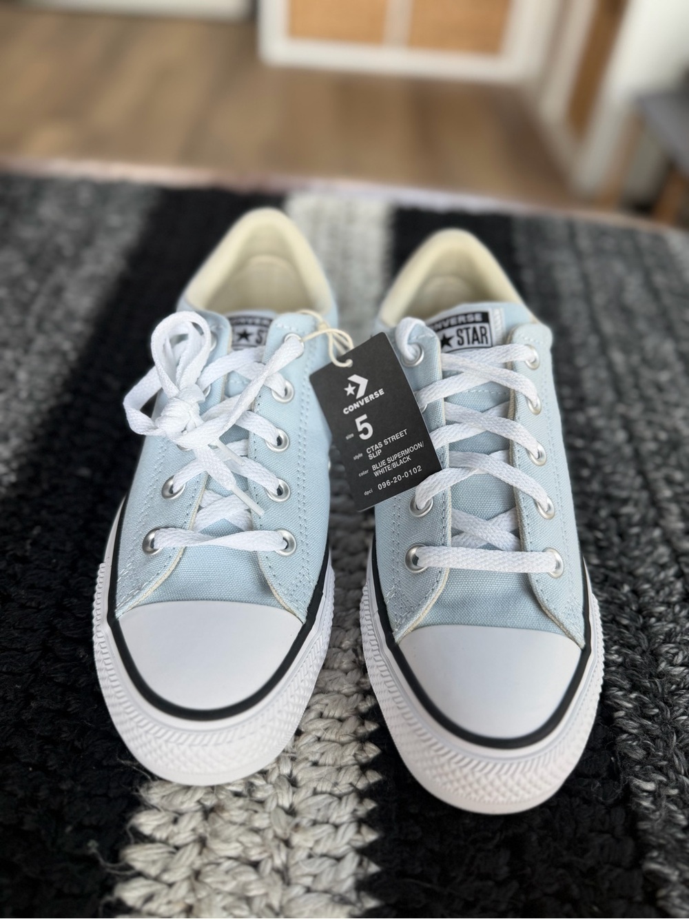 Converse Chuck Taylor All Star Street Sneaker Women's 7 Men 5 Low Ox Canvas Blue